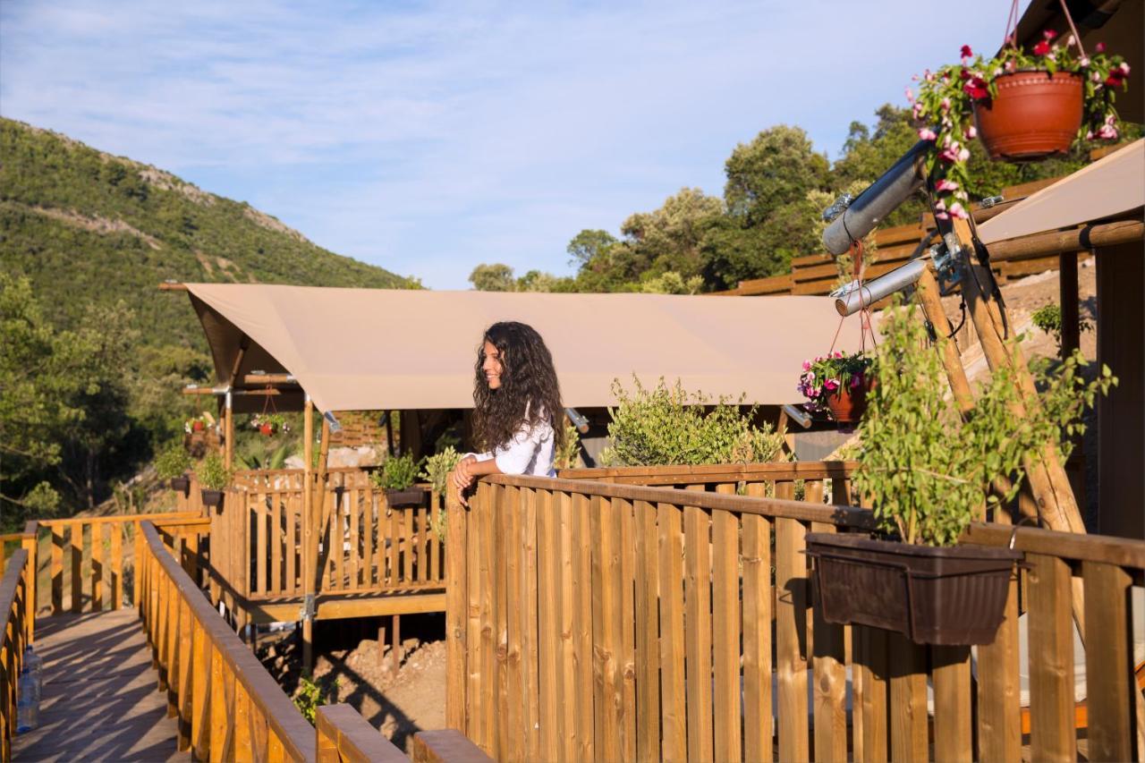 ホテル Sea Glamping コトル エクステリア 写真