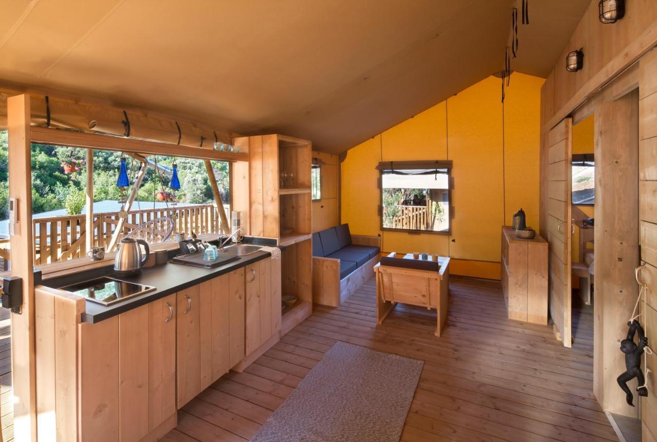 ホテル Sea Glamping コトル エクステリア 写真