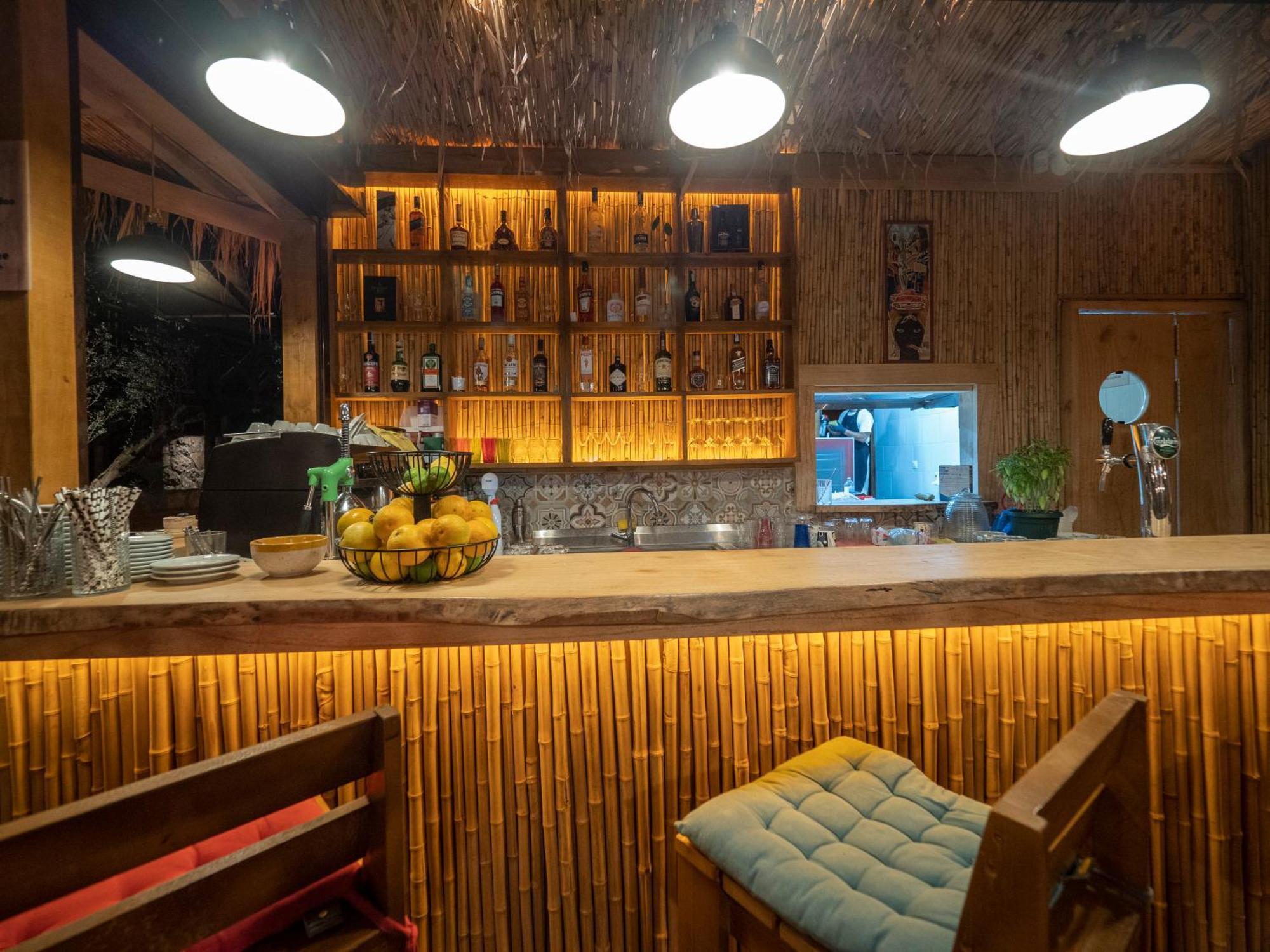 ホテル Sea Glamping コトル エクステリア 写真